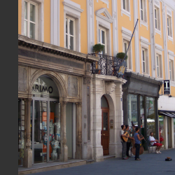 ../dataimages/trieste/tr_capo_di_piazza_1/img01.png