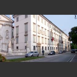 ../dataimages/udine/ud_1801_1_piazza_patriarcato_1a/img04.png